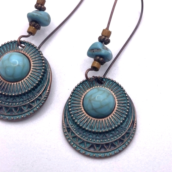 BoHo Style Dangling Earrings - Picture 2 of 3